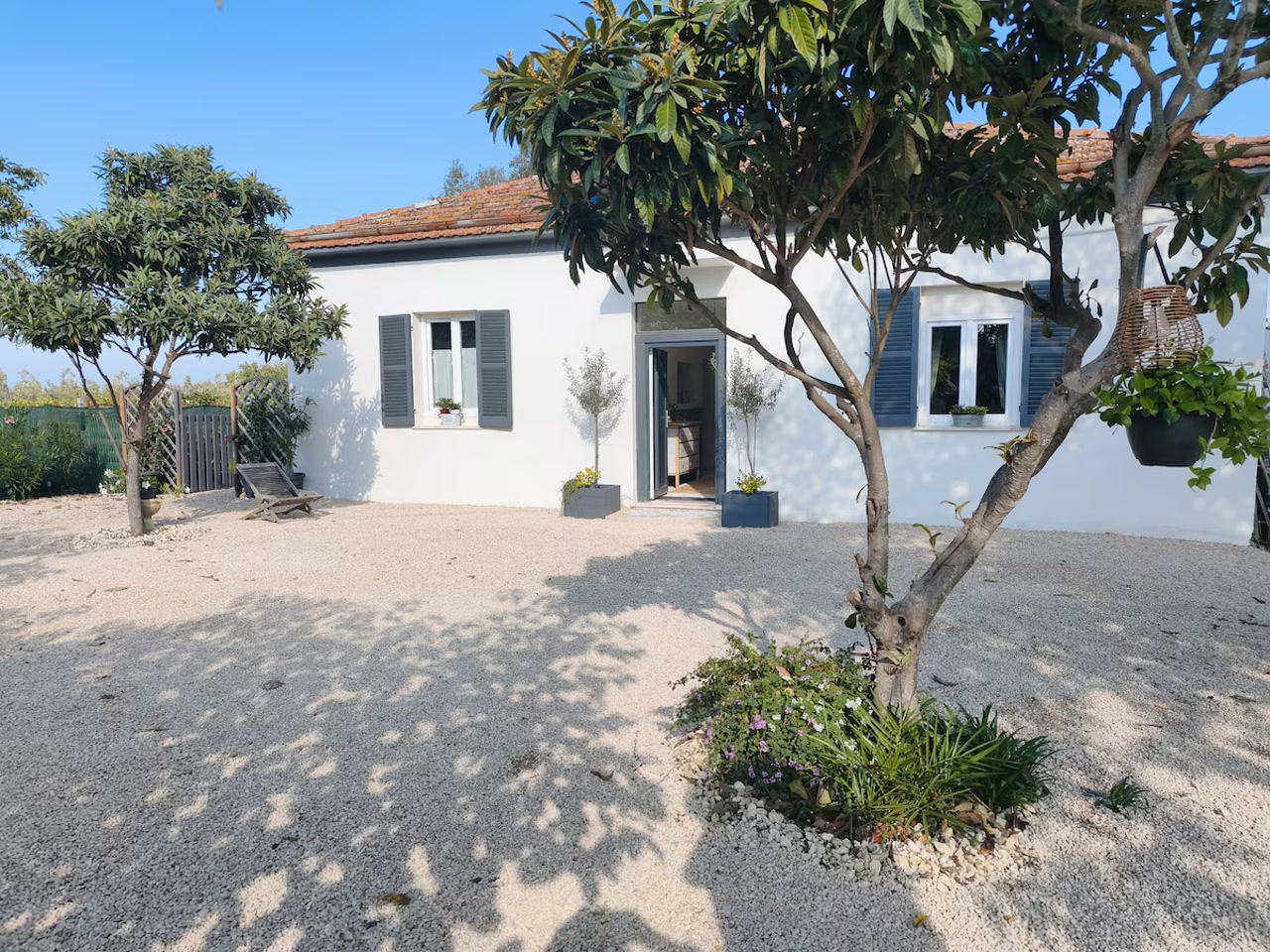 Entrée principale et parking – Villa Concetta, Casalbordino (Abruzzes)